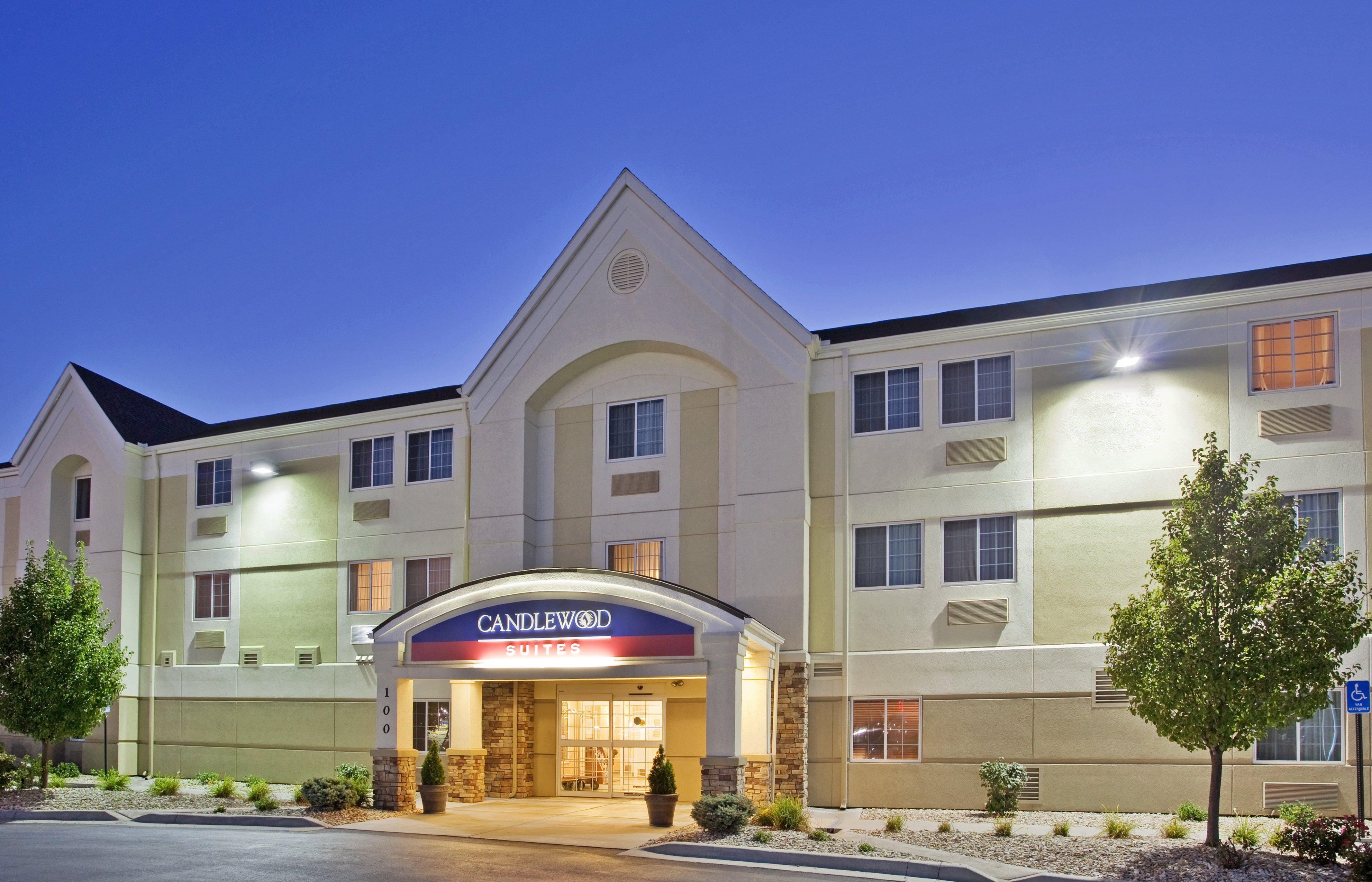Candlewood Suites Junction City - Ft. Riley By Ihg Esterno foto