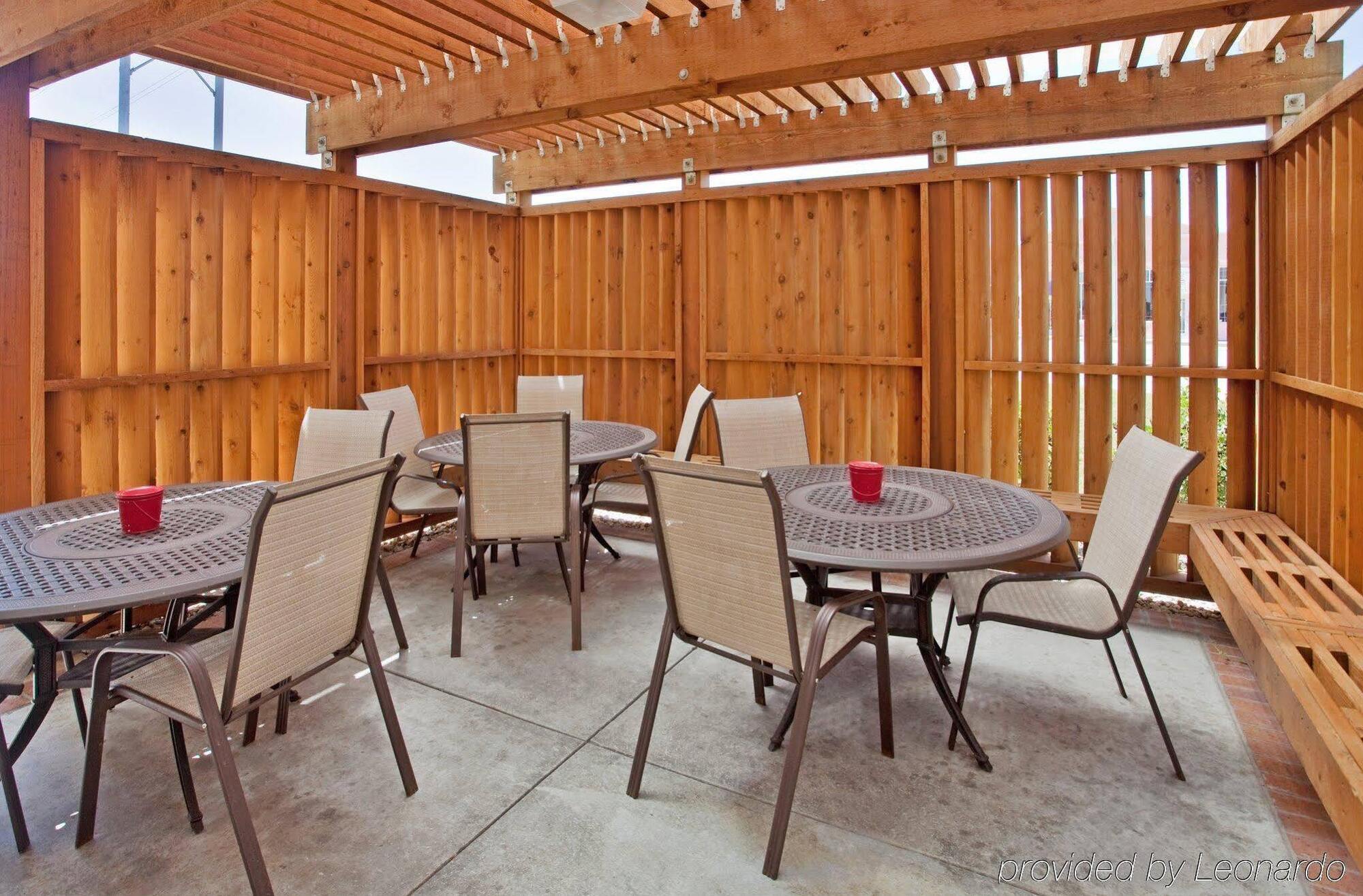 Candlewood Suites Junction City - Ft. Riley By Ihg Esterno foto